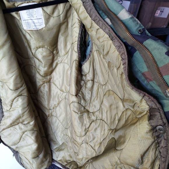 Men's Camouflage Coat SZ M Hunting Military Field Jacket With Liner Cold Weather - Picture 11 of 16